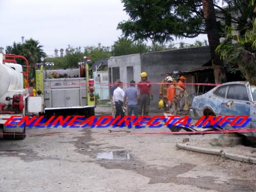 Tragico%20incendio%20deja%20tres%20menores%20030516L%20(4).JPG